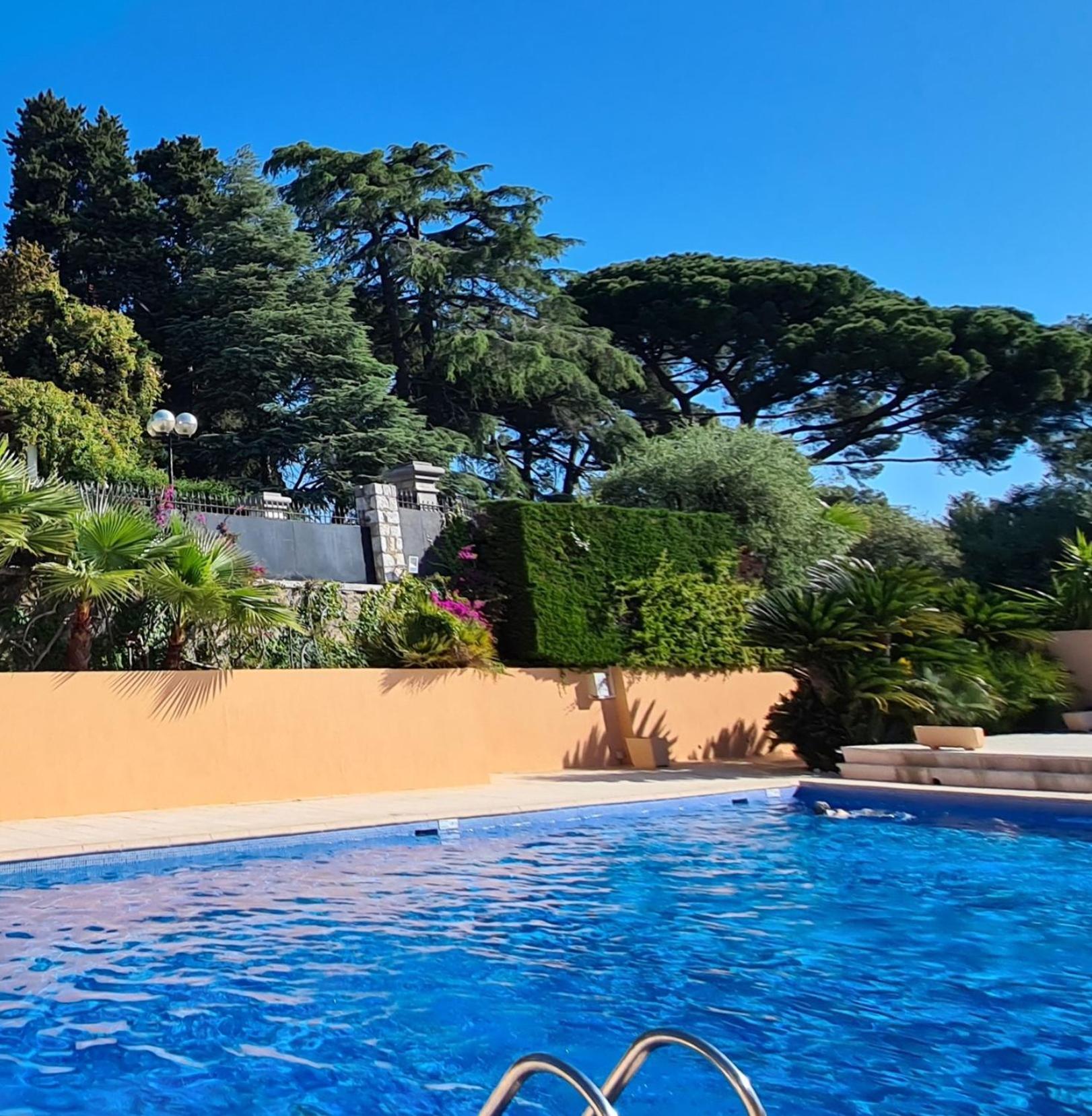 Studio Grande Terrasse A 5 Min De La Mer Nice Exterior foto